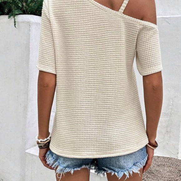 Chain Detail Asymmetrical Neck Waffle Knit Tee *NEW* - Picture 2 of 8